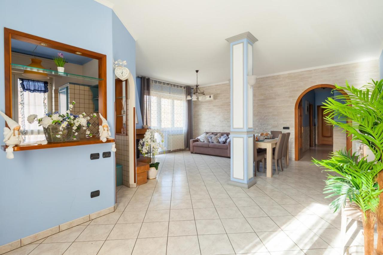 Casa Vacanze Giramondo Ф'юмічіно Екстер'єр фото